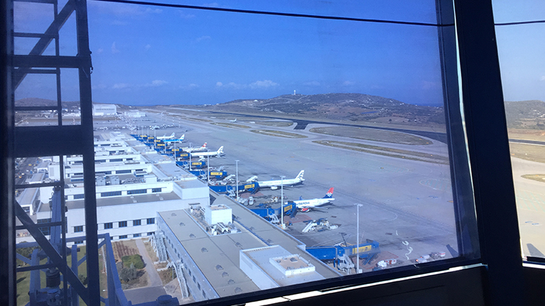 ΥΠΑ: Ακυρώθηκε πτήση Αθήνα-Μήλος – Ασθένησε ο υπάλληλος στον πύργο ελέγχου